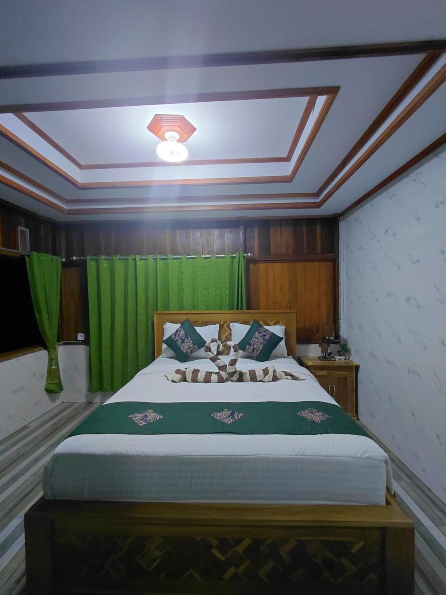 Friendly Homestay Lemukih Сінгараджа Екстер'єр фото