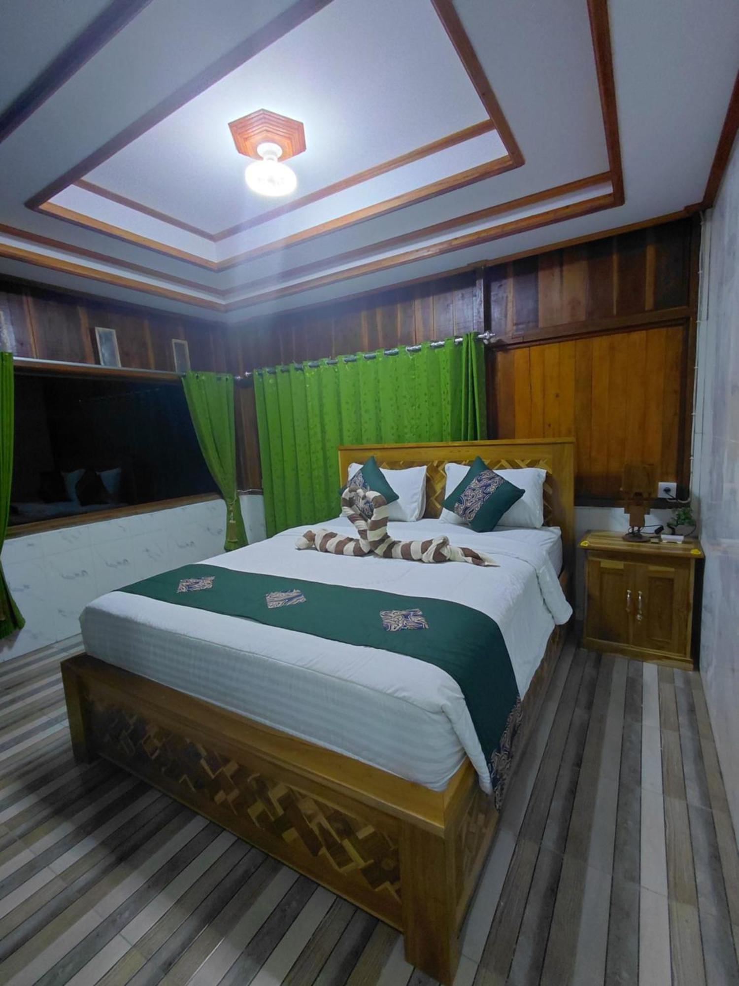 Friendly Homestay Lemukih Сінгараджа Номер фото